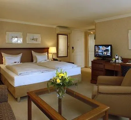 Bergstroem Hotel Lueneburg 4* Luneburg